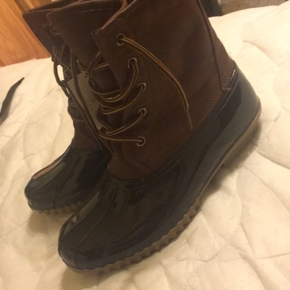 Boots - Picture 3 of 4